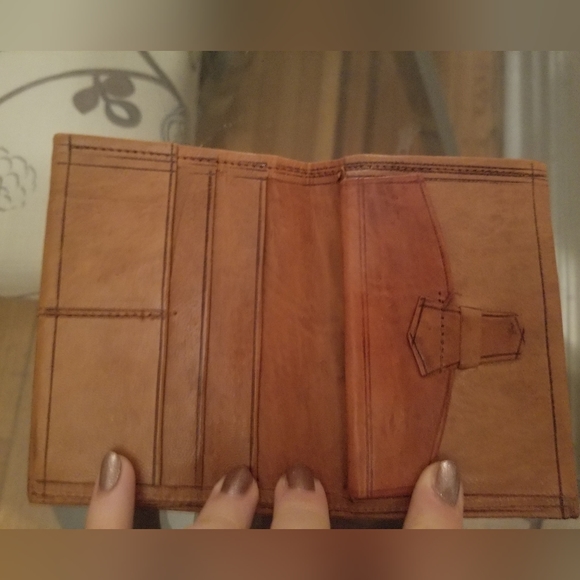 Hawaii wallet, EUC - Picture 2 of 2